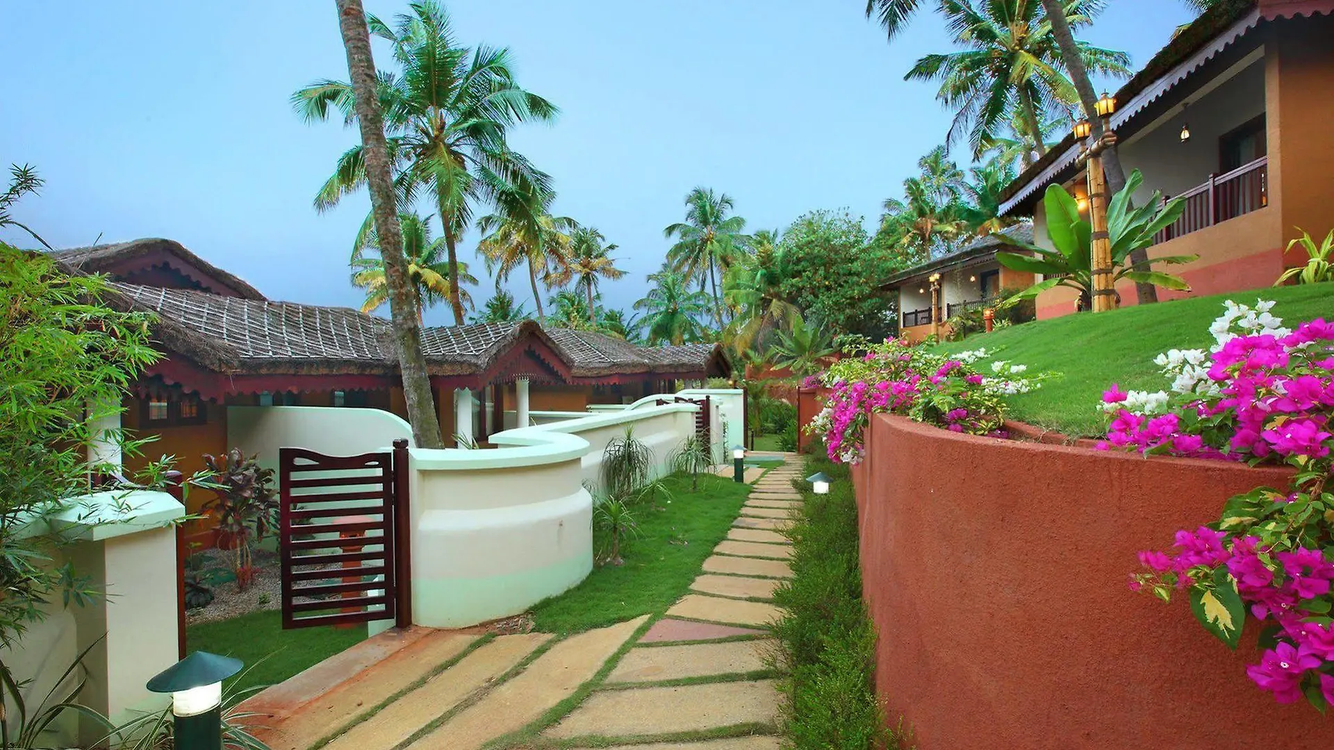 Fragrant Nature Backwater Resort&Ayurveda Spa Kollam Station touristique